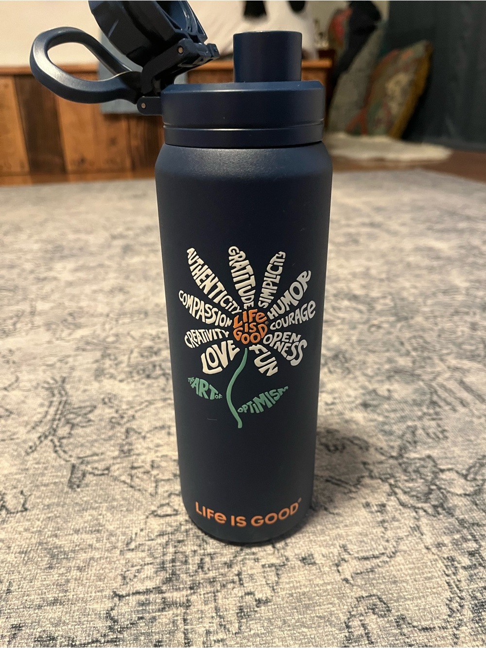 Life Is Good Daisy 26 ounce wide mouth stainless steel water bottle